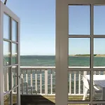 Three-bedroom In Apartment