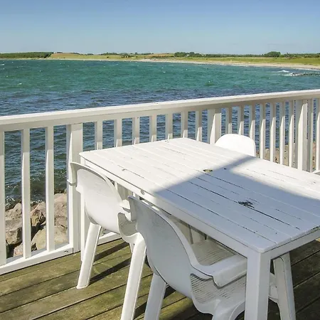 Three-bedroom In Apartment Bagenkop