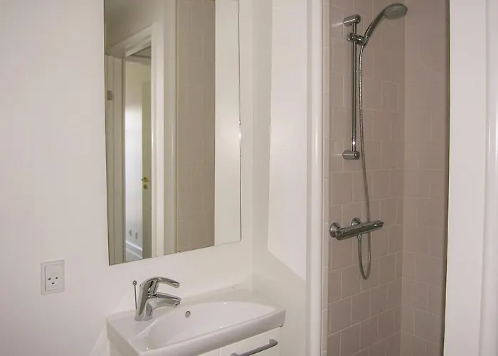 Three-bedroom In Apartamento *